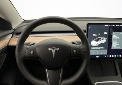 Tesla Model 3, 2021