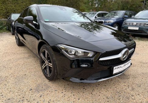 Mercedes-Benz CLA 180, 2022