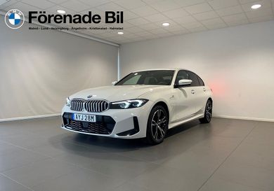 BMW 330, 2025