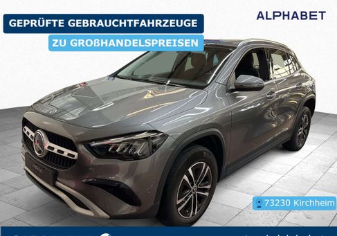 Mercedes-Benz GLA 180, 2023