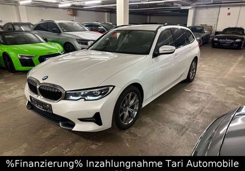 BMW 318, 2022