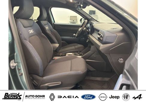 Dacia Duster, 2024 3