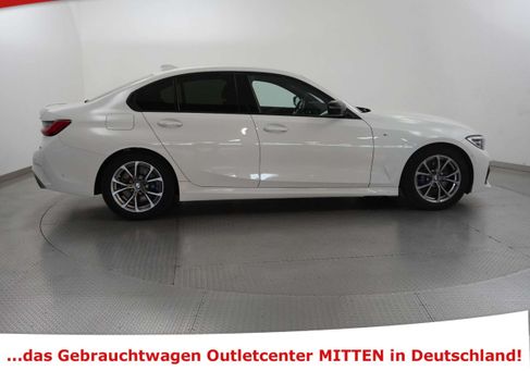 BMW 330, 2020
