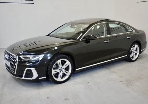 Audi A8, 2022