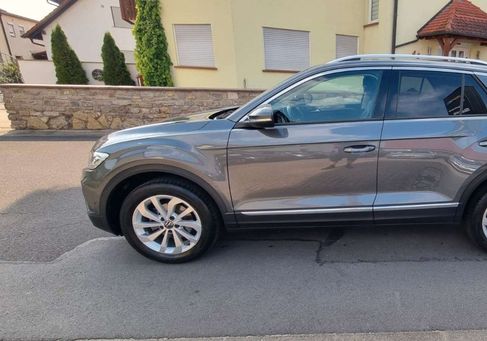 Volkswagen T-Roc, 2022