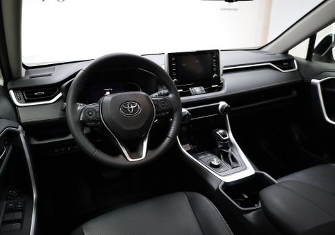 Toyota RAV 4, 2022 3