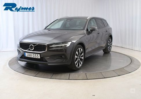 Volvo V60 Cross Country, 2024