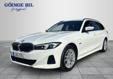 BMW 330, 2023