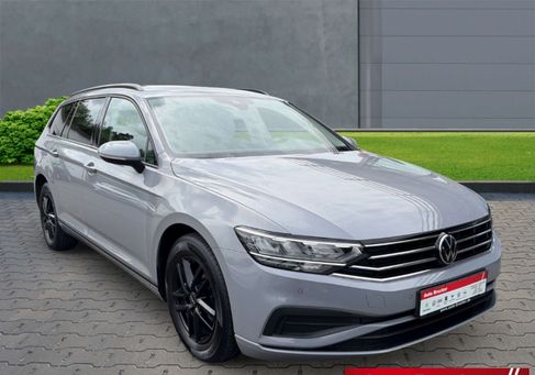 Volkswagen Passat, 2022