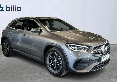 Mercedes-Benz GLA 200, 2021