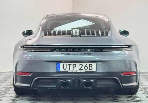 Porsche 911, 2025