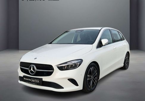 Mercedes-Benz B 180, 2024