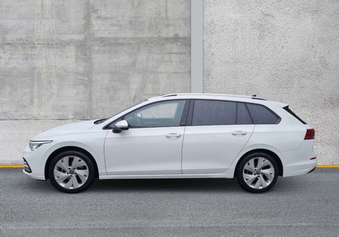 Volkswagen Golf, 2024 3