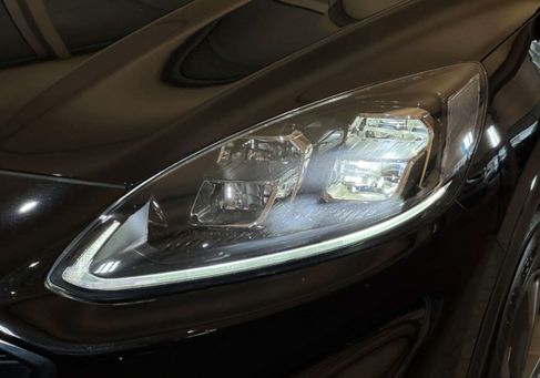 Ford Kuga, 2022