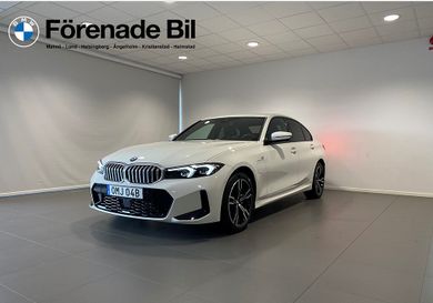 BMW 330, 2025