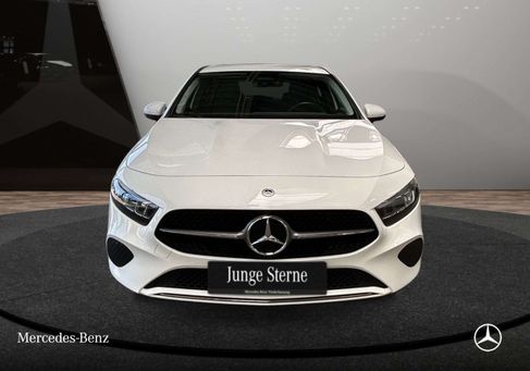 Mercedes-Benz A 180, 2023