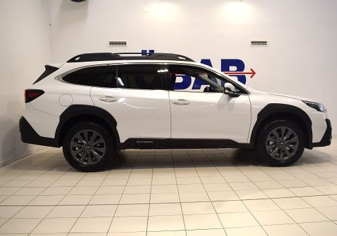 Subaru OUTBACK, 2025