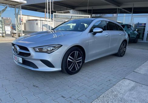 Mercedes-Benz CLA 200, 2022