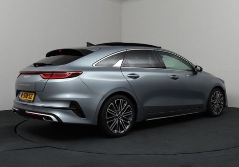 Kia Pro cee'd, 2022