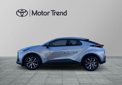 Toyota C-HR, 2025 3