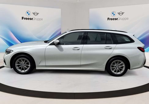 BMW 320, 2022