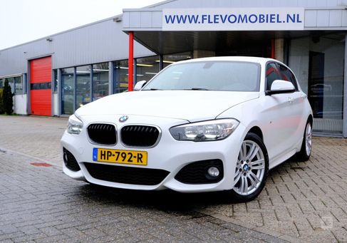 BMW 118, 2015