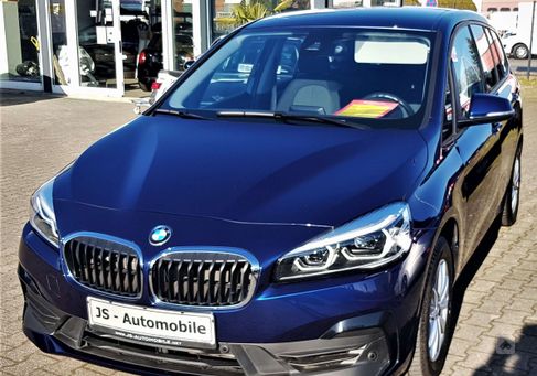 BMW 216, 2020