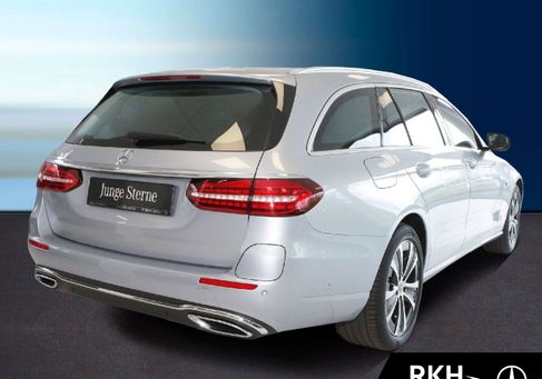 Mercedes-Benz E 300, 2021