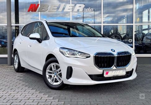 BMW 218, 2023