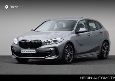 BMW 118, 2022