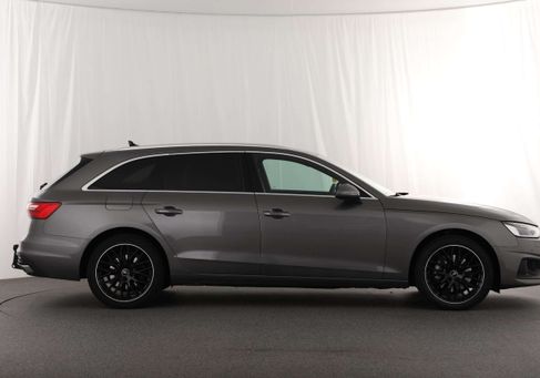 Audi A4, 2021