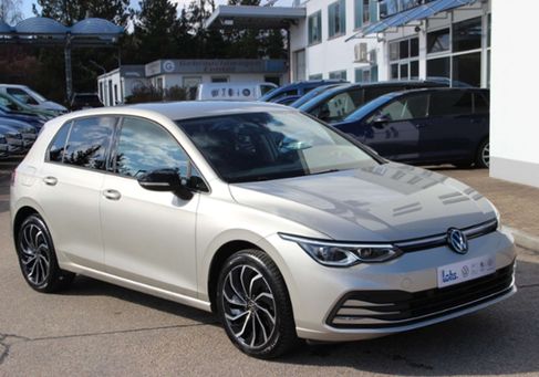 Volkswagen Golf, 2024 2