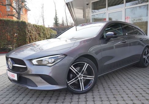 Mercedes-Benz CLA 180, 2022