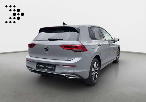 Volkswagen Golf, 2023 2