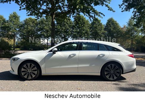 Mercedes-Benz CLA 200, 2022