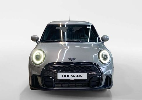 MINI ONE, 2022