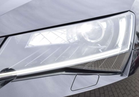 Skoda Superb, 2018 3