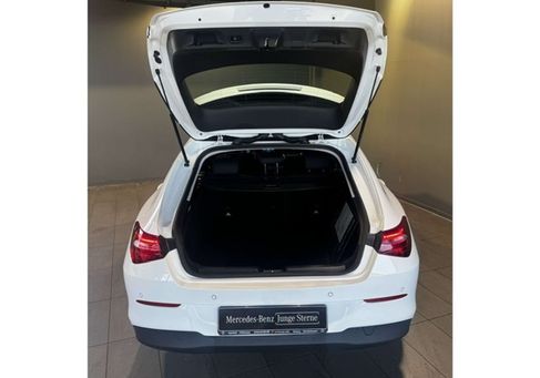 Mercedes-Benz CLA 180, 2023