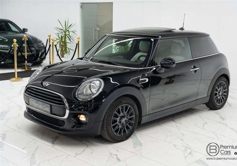MINI ONE, 2018