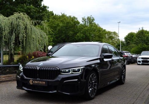 BMW 745, 2021