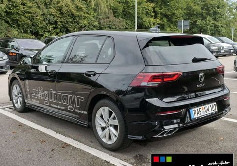 Volkswagen Golf, 2023 3