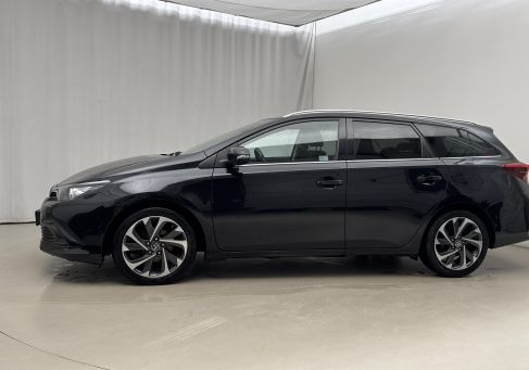 Toyota Auris Touring Sports, 2016