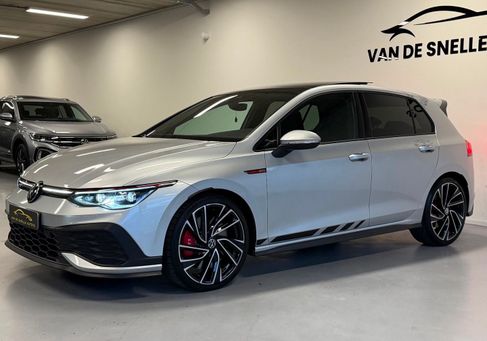 Volkswagen Golf, 2021 3