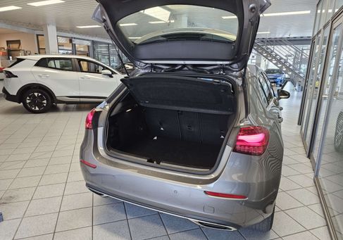 Mercedes-Benz A 180, 2026 3