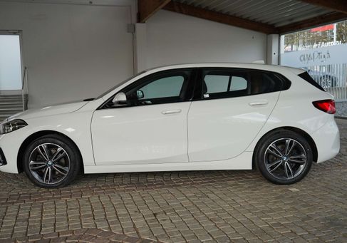 BMW 118, 2023