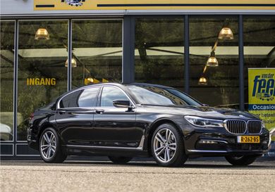 BMW 740, 2018