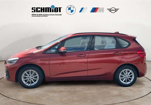 BMW 216, 2021