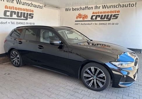 BMW 320, 2023 3