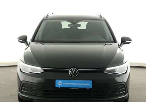 Volkswagen Golf, 2024