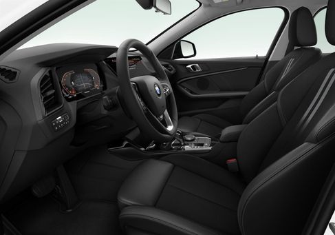 BMW 118, 2024 2